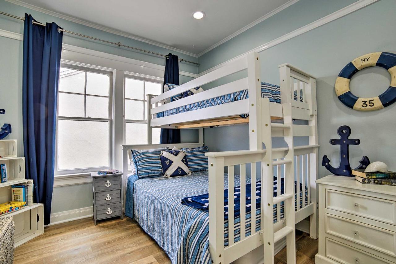 Charming Renovated Avalon Townhome, Walk To Beach! Bagian luar foto
