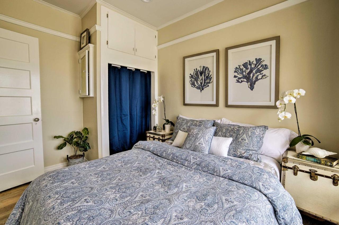 Charming Renovated Avalon Townhome, Walk To Beach! Bagian luar foto