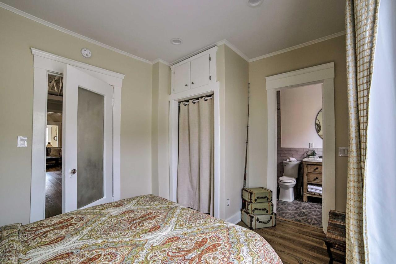 Charming Renovated Avalon Townhome, Walk To Beach! Bagian luar foto